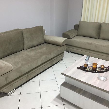 B & D Apartment Sarandë 外观 照片
