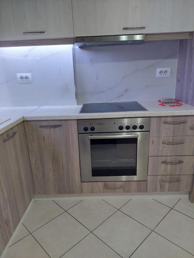 B & D Apartment Sarandë 外观 照片